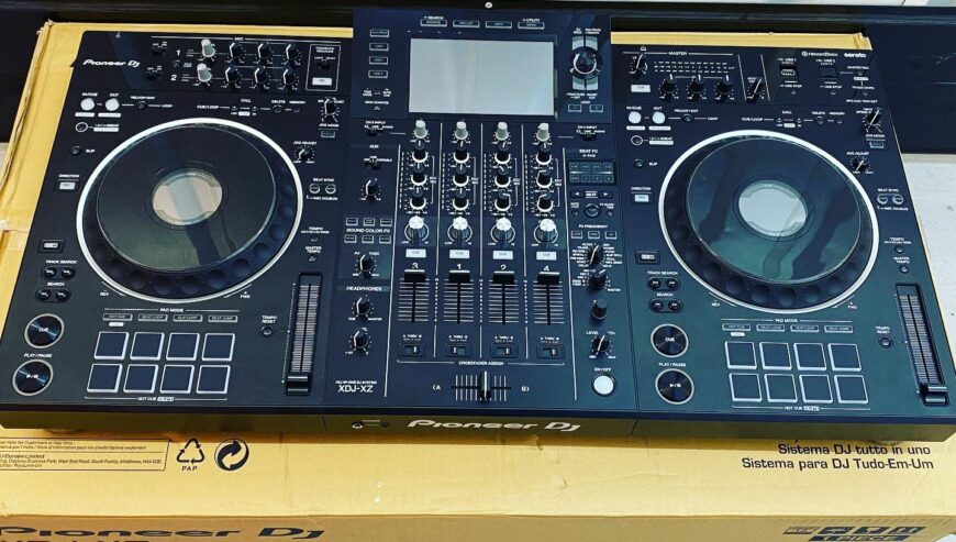 Pioneer DJ XDJ-RX3, Pioneer XDJ-XZ