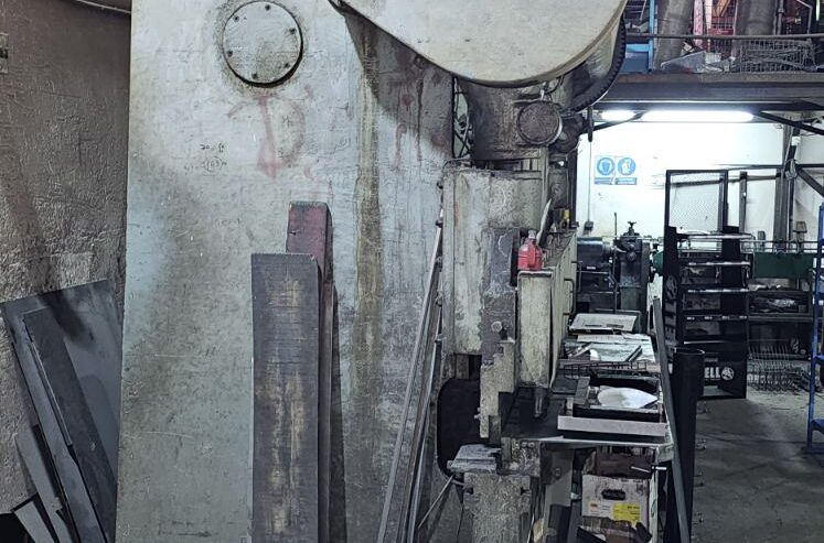 Kombinovane makaze i apkant presa 2500mm