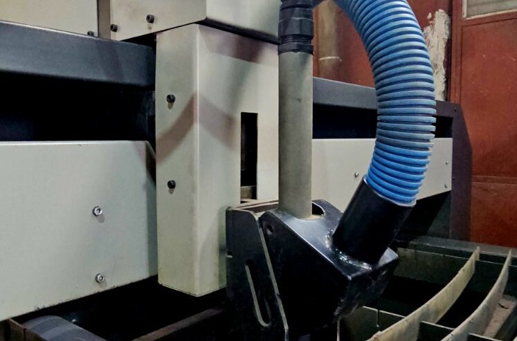 Cnc plazma sa hiper glavom+sistem odimljavanje