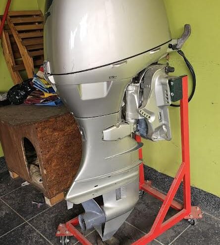 Motor za gliser Honda