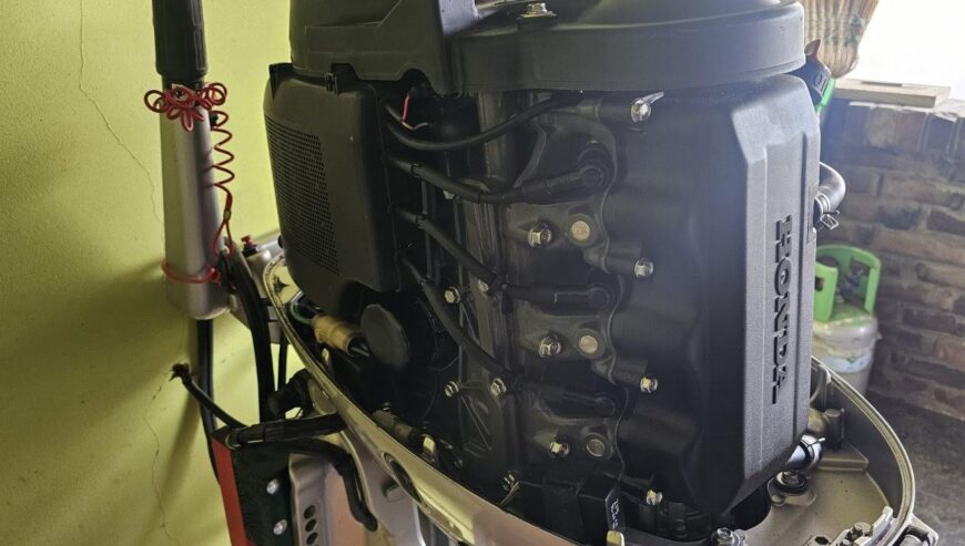 Motor za gliser Honda