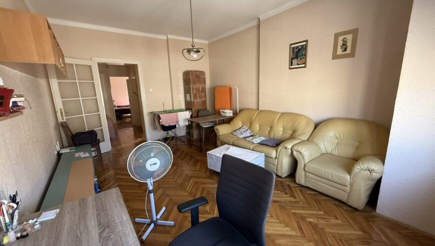 Izdaje se 1,5 namesten stan, ul. Kraljice Natalije