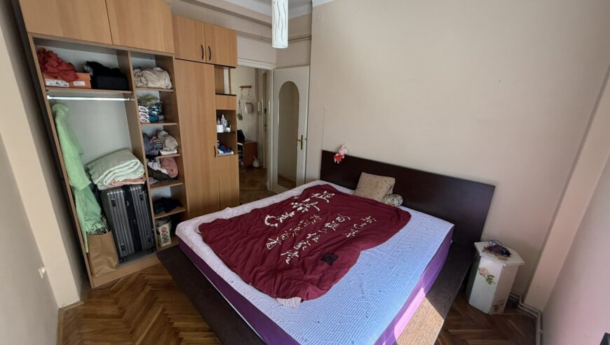Izdaje se 1,5 namesten stan, ul. Kraljice Natalije
